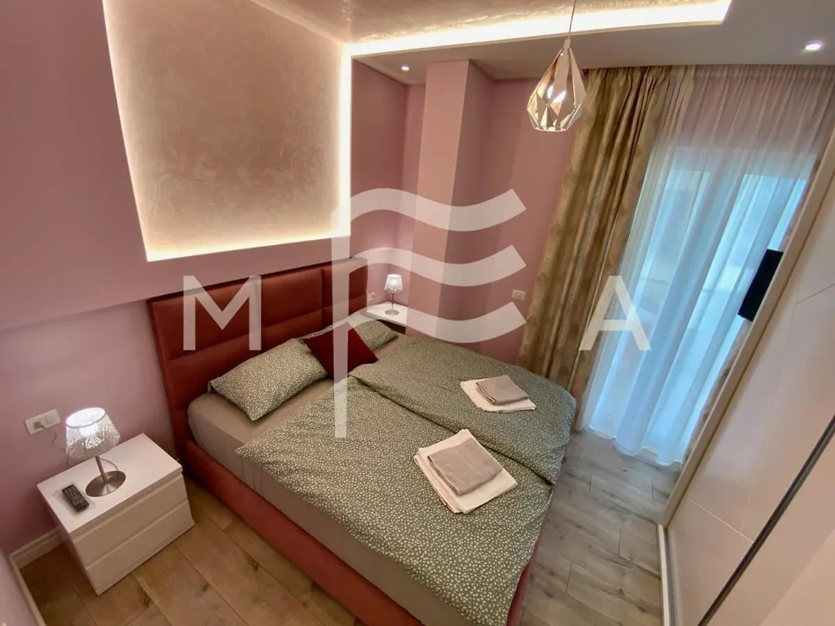 Magic View! Apartment Golem