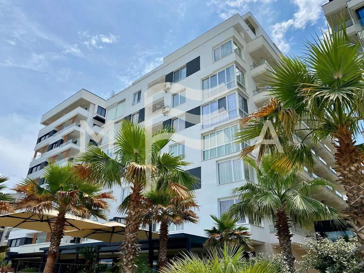 Magic View! Apartment Golem
