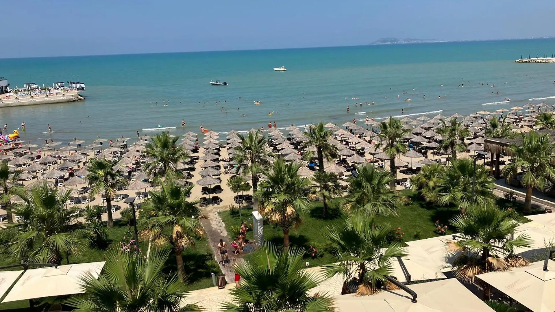 Magic View! Apartment Golem  Albania